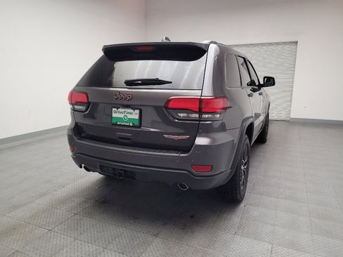 Used 2017 Jeep Grand Cherokee Trailhawk image 7