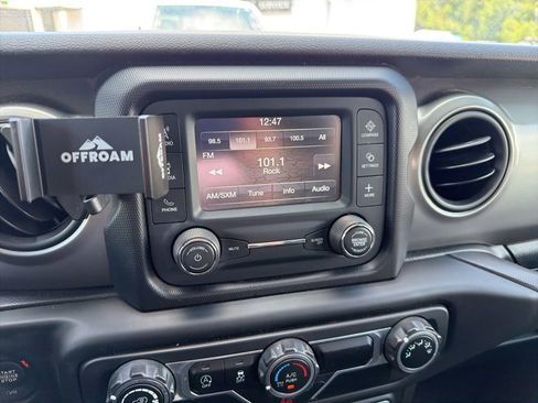 Used 2018 Jeep Wrangler Unlimited Sport AWD/4WD image 17