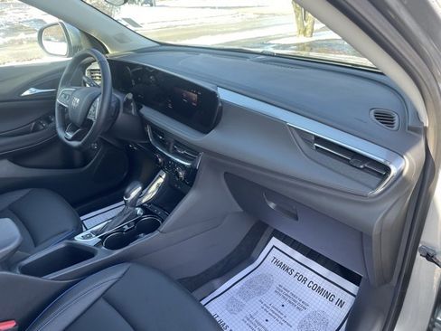 Used 2025 Buick Encore GX Sport Touring w/ Advanced Technology Package image 30