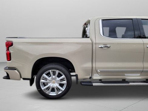 New 2026 Chevrolet Silverado 1500 High Country w/ High Country Premium Package image 24