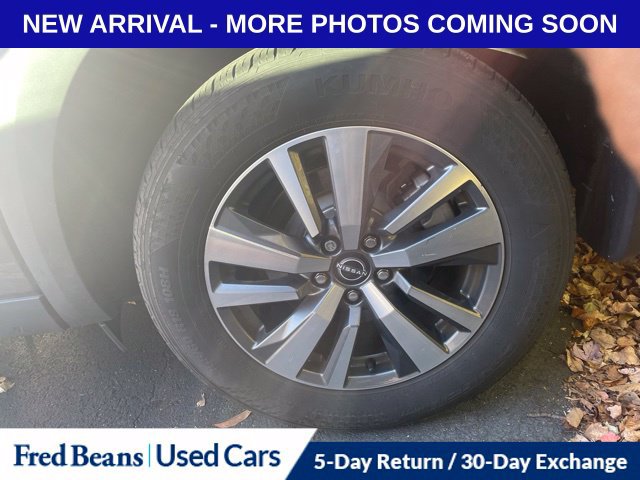 Used 2024 Nissan Pathfinder SL AWD/4WD image 13
