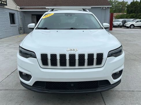 Used 2021 Jeep Cherokee Latitude Lux w/ Comfort/Convenience Group image 2