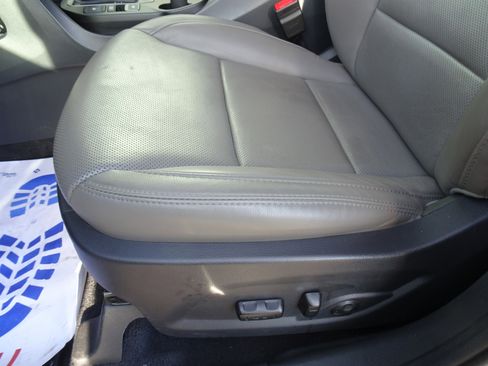 Used 2017 Hyundai Santa Fe Sport w/ 2.0T Ultimate Tech Package 05 image 10