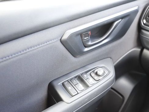 Used 2025 Subaru Forester Premium image 24