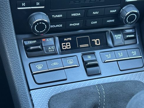 Used 2024 Porsche 718 Cayman GT4 RS image 19