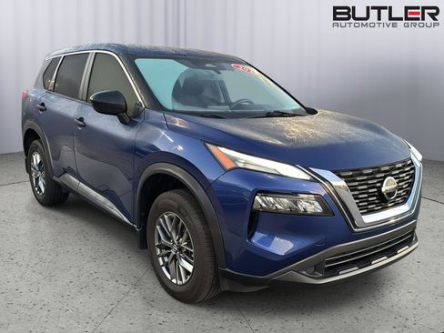 Used 2021 Nissan Rogue S image 6