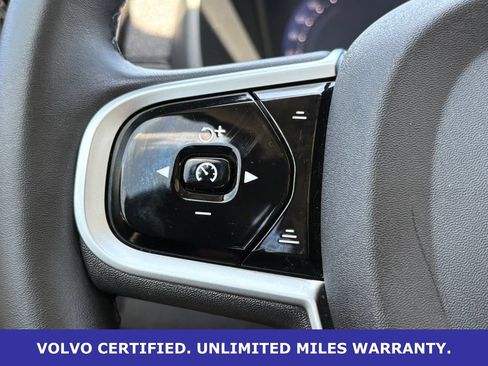 Certified 2025 Volvo XC90 B6 Plus AWD/4WD image 19