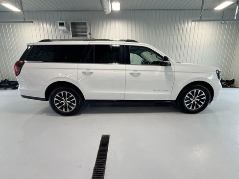 Used 2025 Ford Expedition Max Platinum AWD/4WD image 2