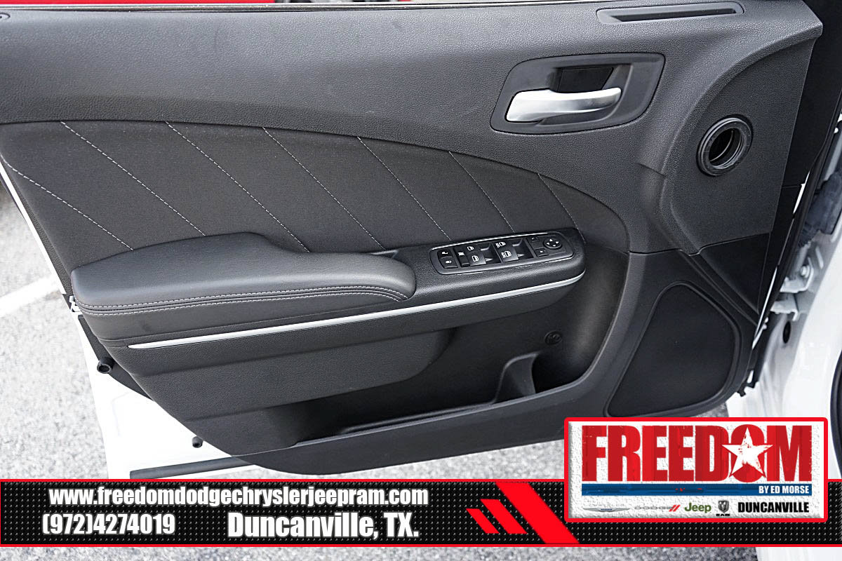 New 2023 Dodge Charger Scat Pack w/ Harman/Kardon Audio Group RWD image 38