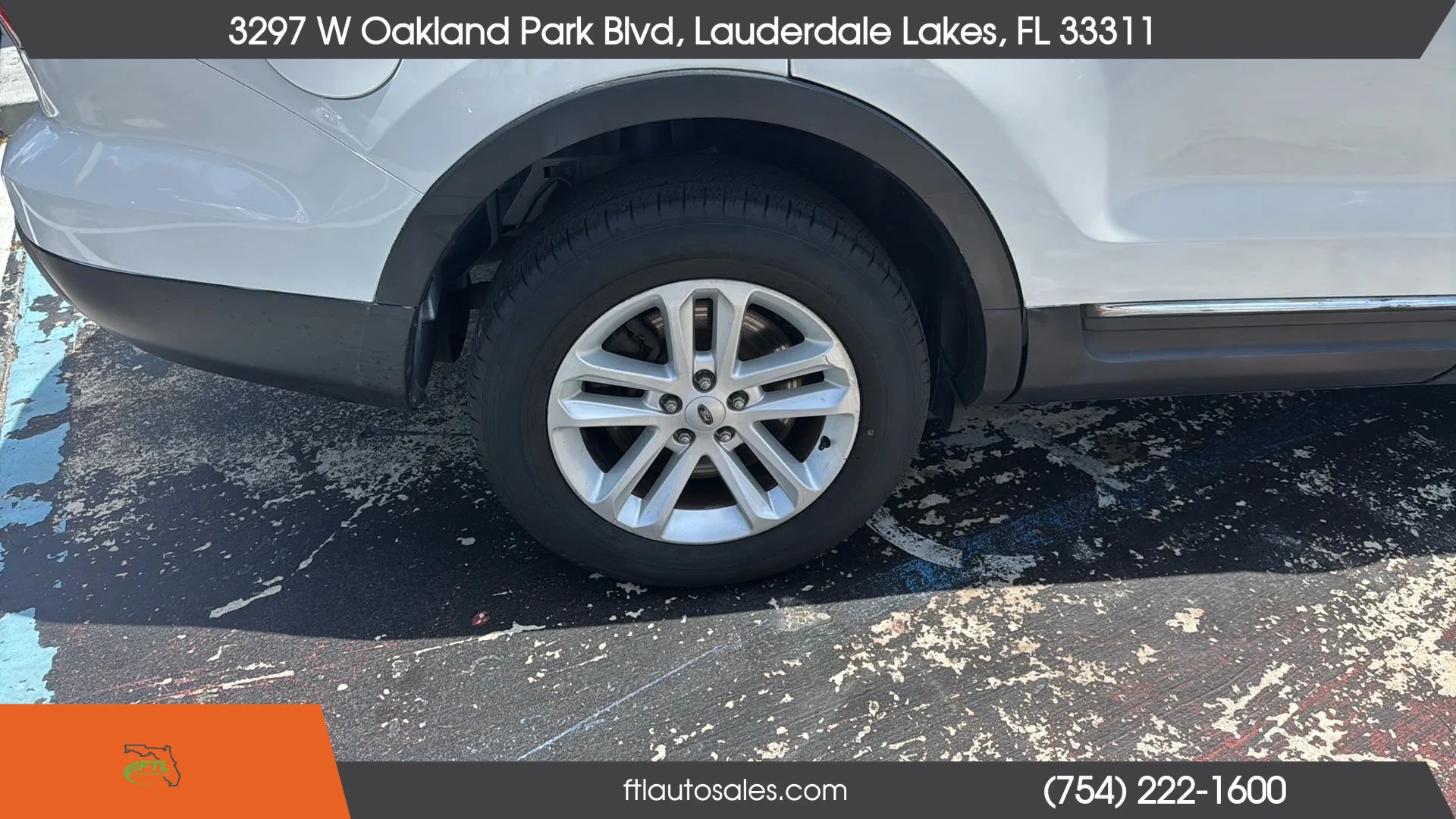 Used 2015 Ford Explorer XLT w/ Equipment Group 201B FWD image 14