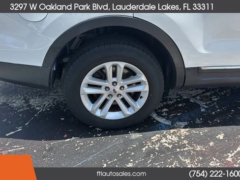 Used 2015 Ford Explorer XLT w/ Equipment Group 201B FWD image 14