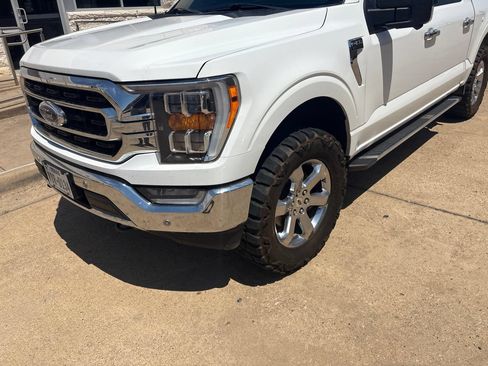 Used 2022 Ford F150 XLT w/ Equipment Group 302A High AWD/4WD image 3