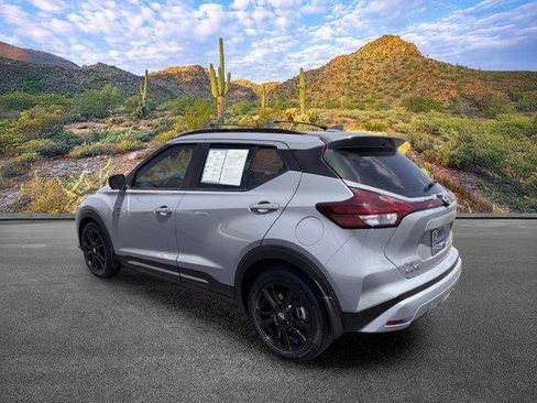 Used 2023 Nissan Kicks SR w/ Interior Electronics Package FWD image 7