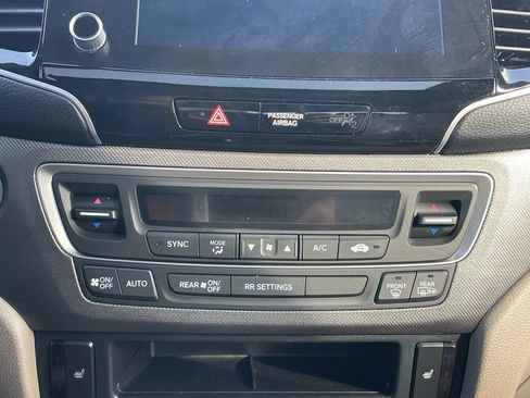 Used 2023 Honda Ridgeline RTL-E image 40