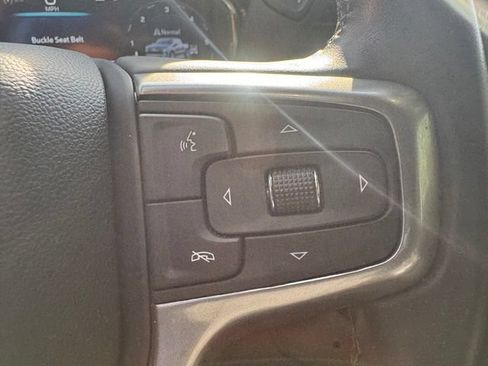 Used 2023 Chevrolet Silverado 1500 LT AWD/4WD image 19