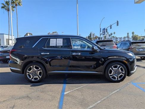 Used 2023 Hyundai Palisade Limited w/ Cargo Package image 6