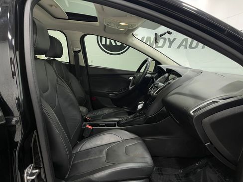 Used 2017 Ford Focus Titanium image 33