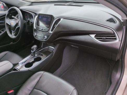 Certified 2022 Chevrolet Malibu LT w/ Leather Package image 29