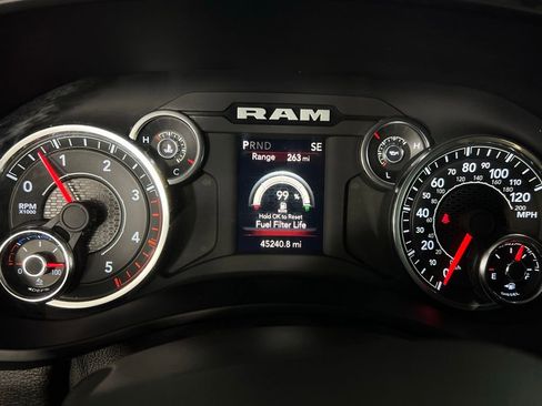 Used 2024 RAM 2500 Big Horn image 17