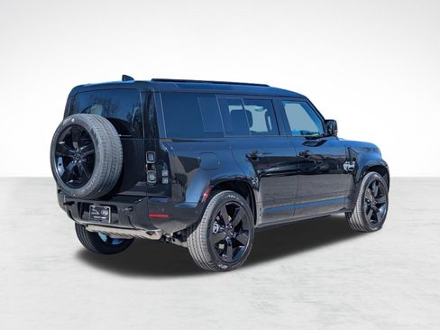 Used 2026 Land Rover Defender 110 X-Dynamic SE AWD/4WD image 9