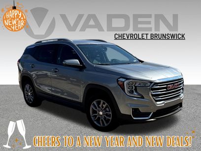 Used 2024 GMC Terrain SLT