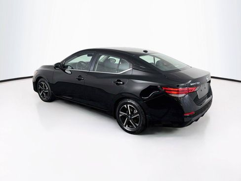 Used 2025 Nissan Sentra SV FWD image 9