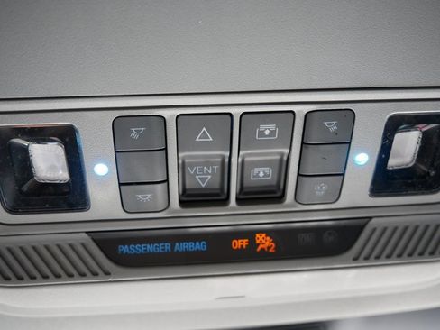 Used 2023 Ford Explorer XLT w/ Equipment Group 202A AWD/4WD image 26