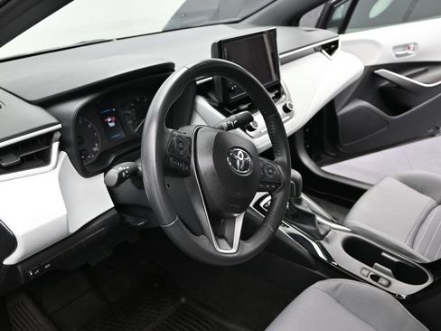 Used 2025 Toyota Corolla SE FWD image 11