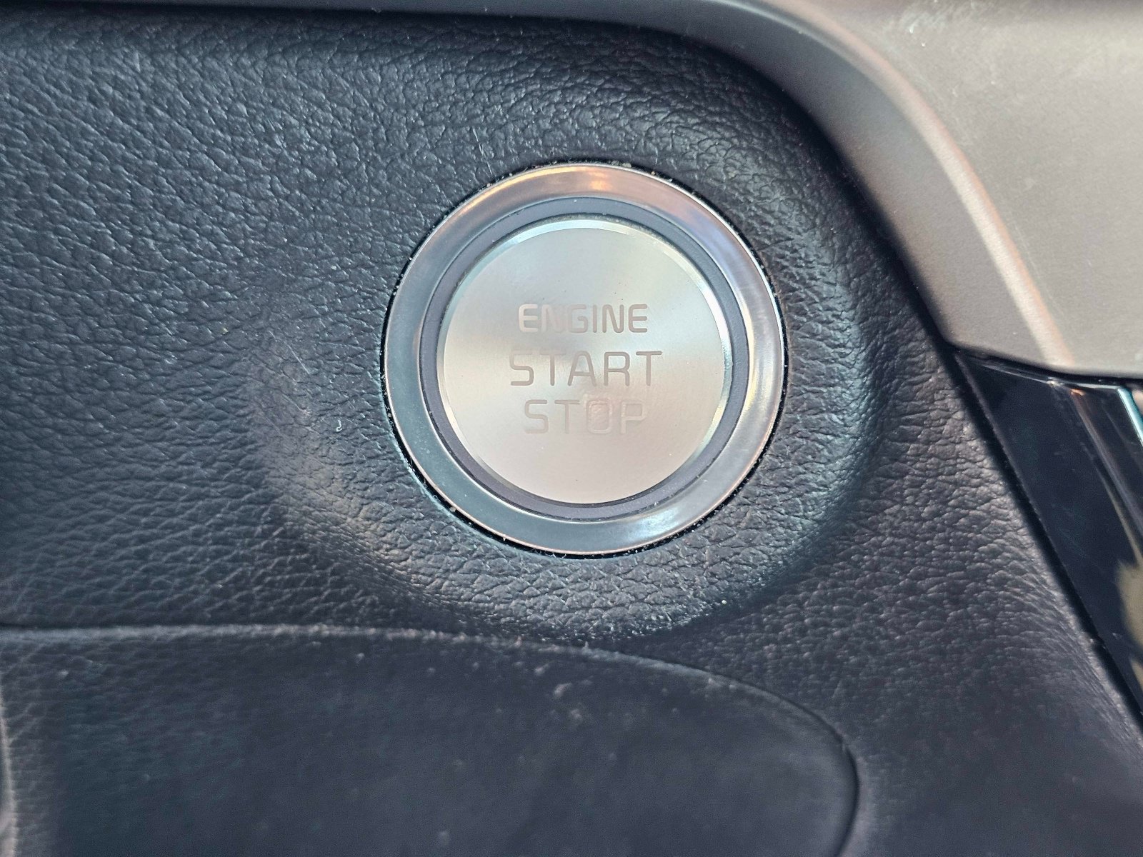Certified 2024 Kia Telluride S w/ S Sunroof Package FWD image 25