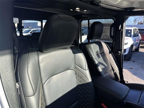 Certified 2022 Jeep Gladiator Overland image 25
