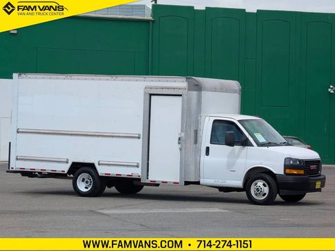 Used 2022 GMC Savana 3500 Extended w/ Power Convenience Package RWD image 1