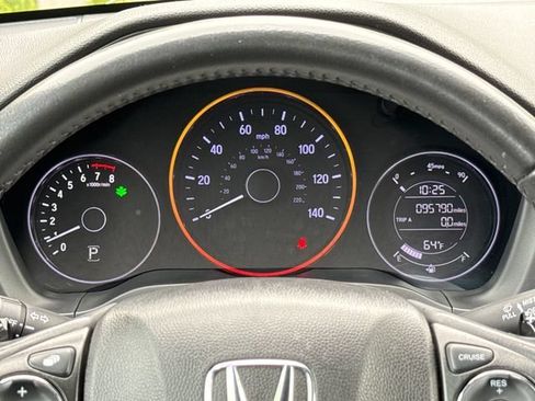 Used 2019 Honda HR-V Sport image 13