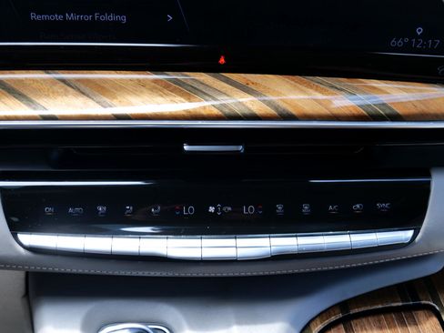 Used 2021 Cadillac Escalade Sport Platinum image 31