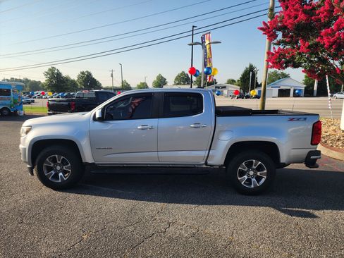 Used 2019 Chevrolet Colorado Z71 AWD/4WD image 9