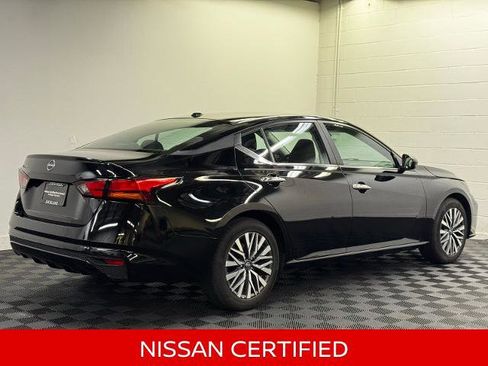 Certified 2025 Nissan Altima 2.5 SV FWD image 2