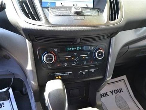 Used 2018 Ford Escape SE w/ SE Sync 3 Package FWD image 16