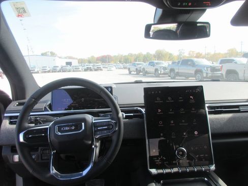 New 2026 GMC Sierra EV Elevation image 15