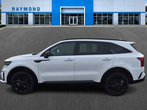 Certified 2023 Kia Sorento SX image 6