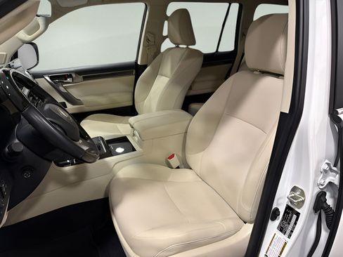 Used 2022 Lexus GX 460 Premium w/ Premium Plus Package AWD/4WD image 12