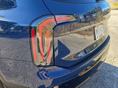 Used 2025 Kia Telluride SX X-Line image 14