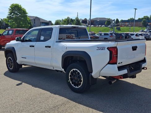 New 2026 Toyota Tacoma TRD Off-Road AWD/4WD image 3