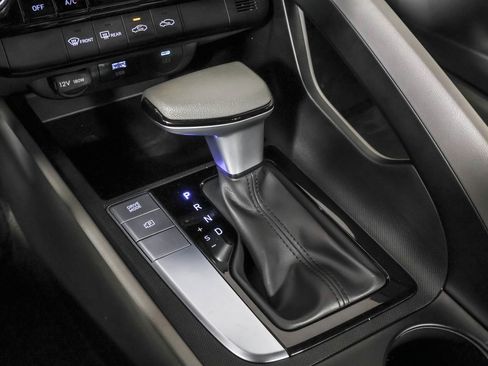 Used 2024 Hyundai Elantra SEL image 33