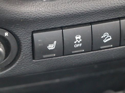 Used 2014 Jeep Wrangler Unlimited Sahara AWD/4WD image 20