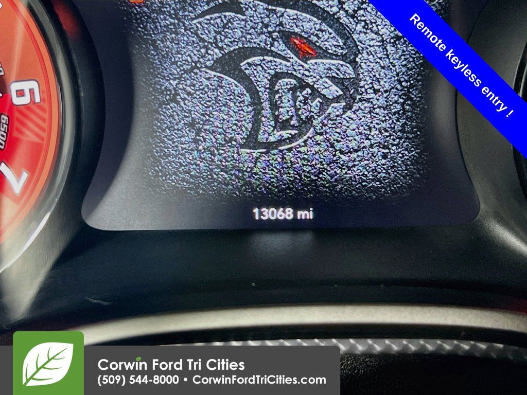 Used 2019 Dodge Challenger SRT Hellcat Redeye RWD image 2