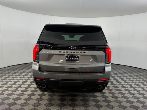 Used 2026 Chevrolet Suburban RST RWD image 8
