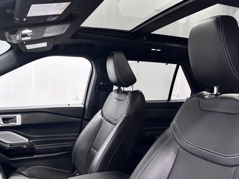 Used 2022 Ford Explorer ST w/ Equipment Group 401A AWD/4WD image 12