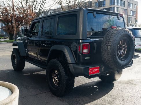 Used 2020 Jeep Wrangler Unlimited Sport S image 5