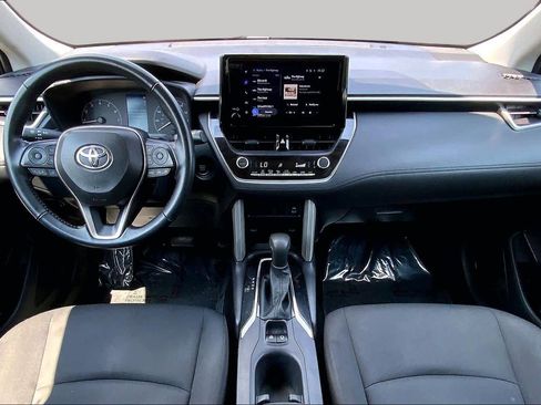 Used 2024 Toyota Corolla Cross LE w/ Moonroof Package AWD/4WD image 16