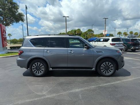 Certified 2023 Nissan Armada SL w/ Midnight Edition Package RWD image 3