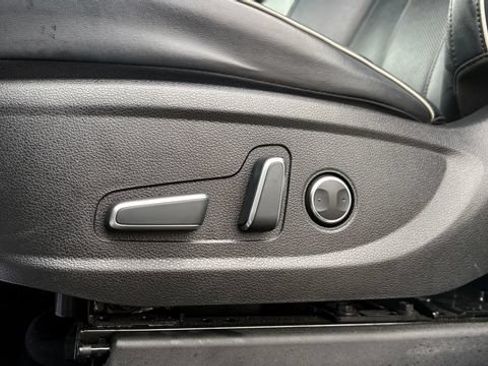 Used 2023 Hyundai Palisade SEL FWD image 12
